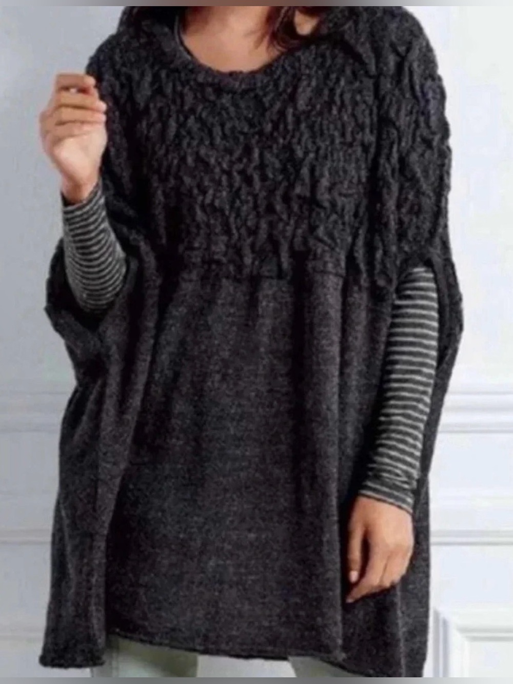 Cabi Waverly Poncho Size M